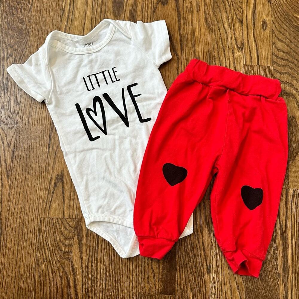 Little Love Valentine’s outfit, size 9M